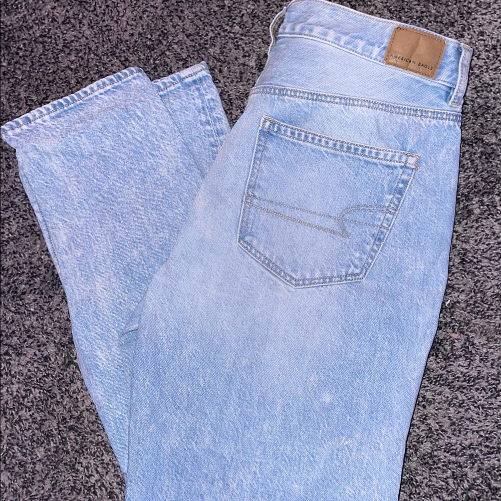 American Eagle Mom jeans size 8 womens
